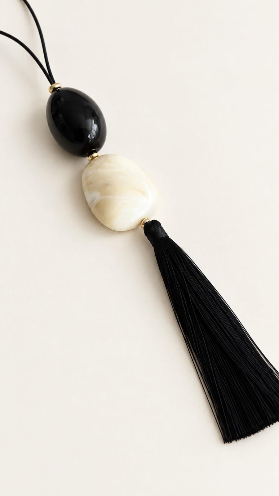Collar Cora
